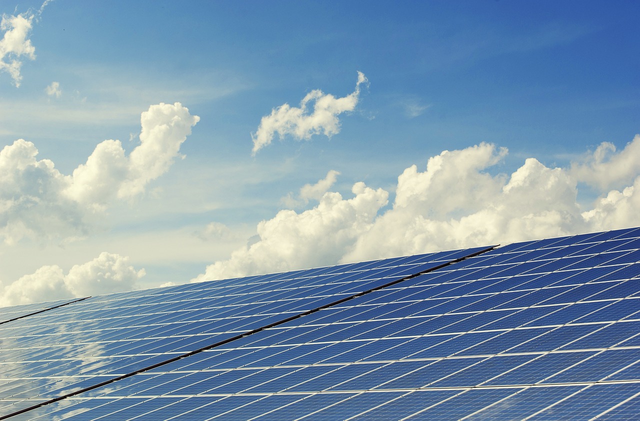 Investice do čisté energie s podporou státu